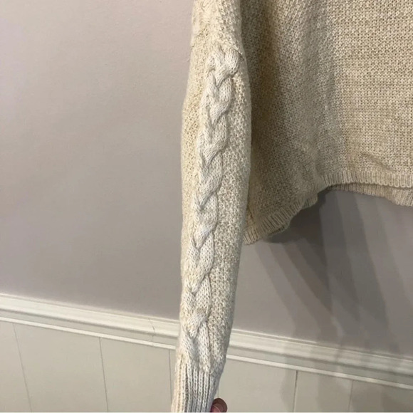 Asos Cable Knit Oatmeal Colored Relaxed Fit Cropped Sweater Size US 12 NWT - Picture 8 of 9